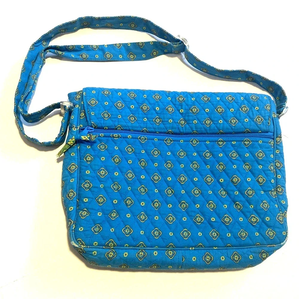 Victoria Hill Quilted Diaper Overnight Tote Large Travel Bag Cotton Blue Paisley - Picture 4 of 16